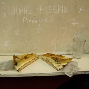 Junae pelegrin-Pizza with u-lanzamiento-la guia del ocio