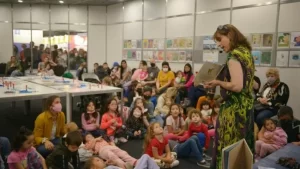 Con más de 60 editoriales y una agenda diversa, se inauguró la Feria del Libro Infantil y Juvenil en el CCK