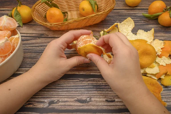 pelar-mandarinas