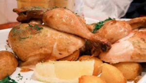 La rotisería de Christophe: el cocinero francés cuenta los secretos del pollo rostizado
