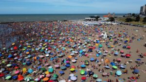 Mar del Plata: Un destino turístico que atrae a 521.659 visitantes en enero