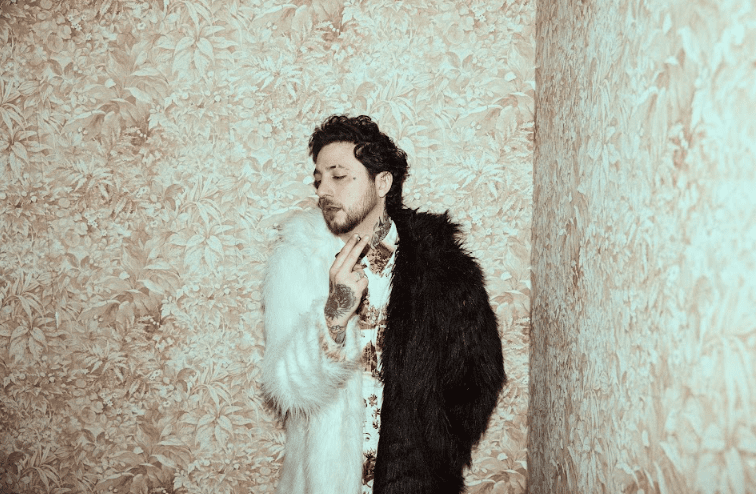 Argentina. Arquero lanza su tercer disco de estudio: “La Biblia de Neón”