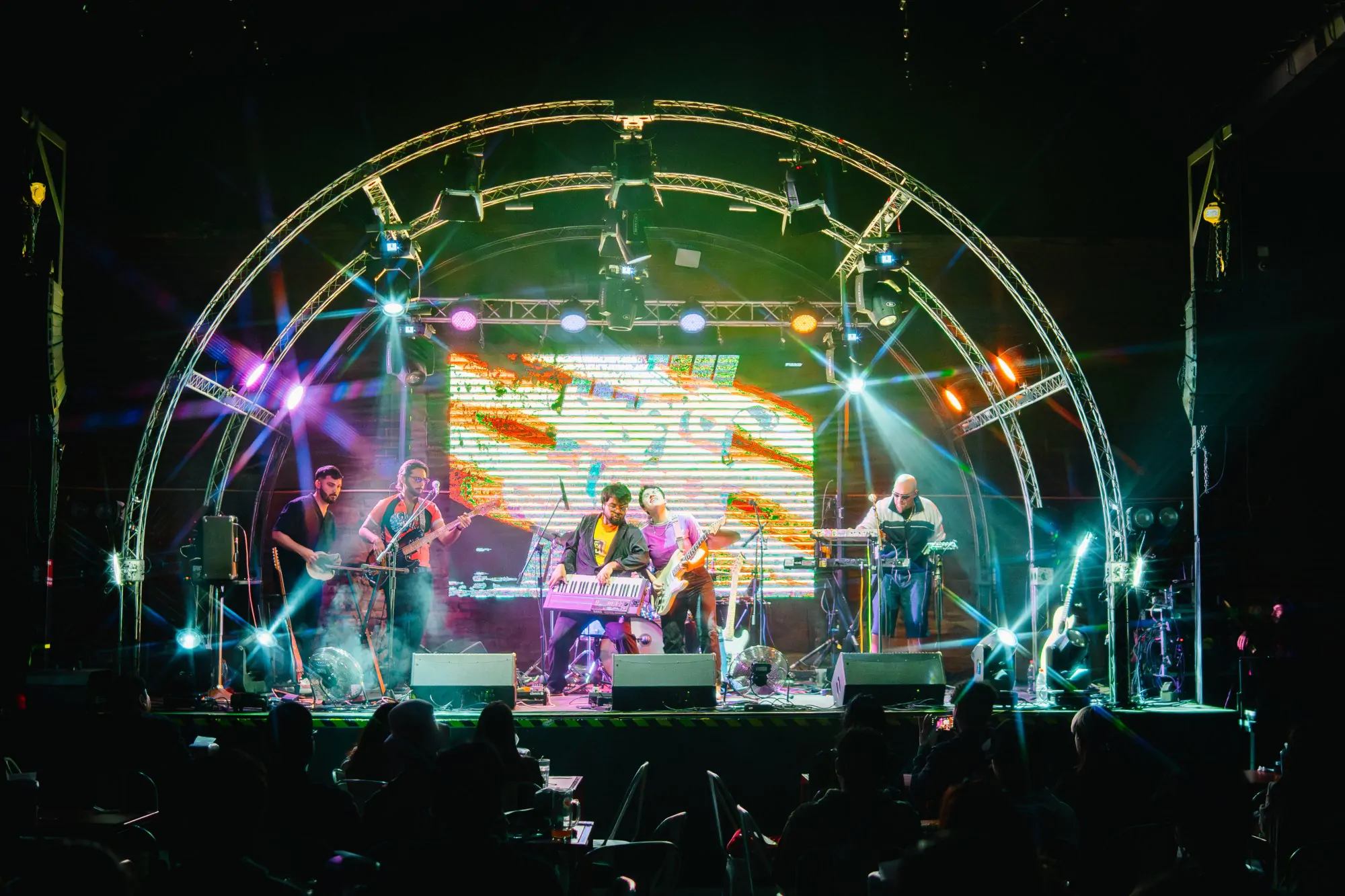 La Era del Color lanza su nuevo single pop