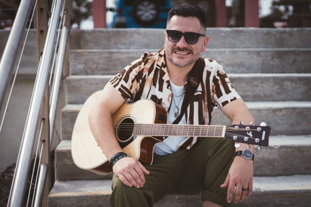 Manu lanza “Bolerito” y anticipa su álbum debut para 2026