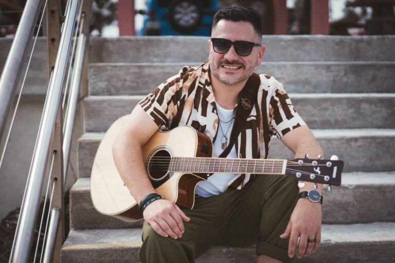 Manu lanza “Bolerito” y anticipa su álbum debut para 2026