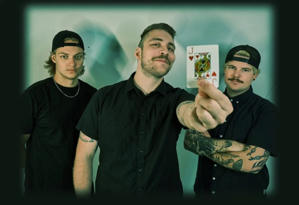 Must Be Wrong estrena álbum "Fools Paradise" en 2026