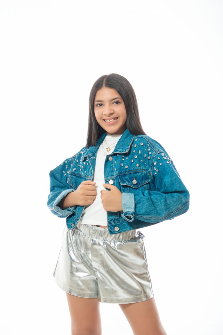 Sophia estrena “Soy tu amiga, no tu rival” en 2026