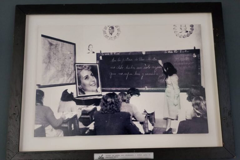 Muestra conmemorativa en el Museo Hogar Escuela Eva Perón en 2026