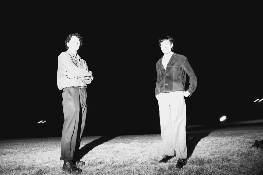 Superí adelanta su debut con “mercurio/escaleras” en 2026