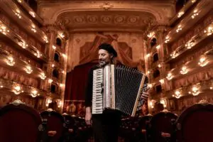 Chango Spasiuk de regreso y en gira