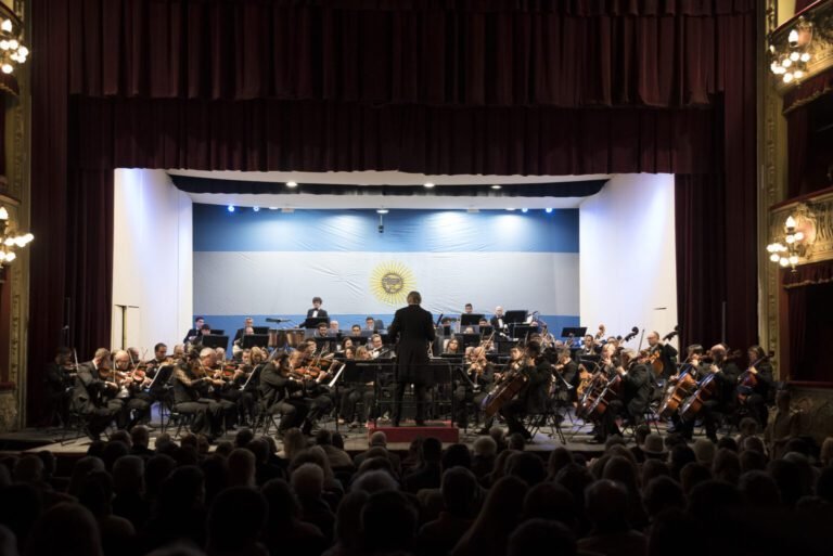Concierto patrio de la Sinfónica de Santa Fe en 2026