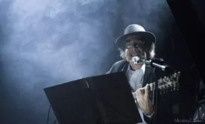 Mauricio Ubal le canta al fútbol de la memoria y las emociones en 2026