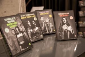 Vinilo Editora y Teatro Futuro lanzan la colección Programa de mano 2026