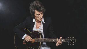 El Stone Ronnie Wood y su banda en gira 2026