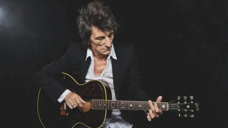 El Stone Ronnie Wood y su banda en gira 2026
