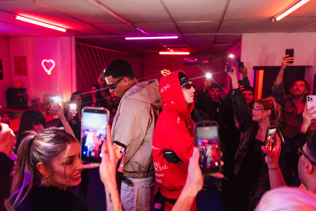 Sammer y KHEA presentan Llamarte Remix en 2026