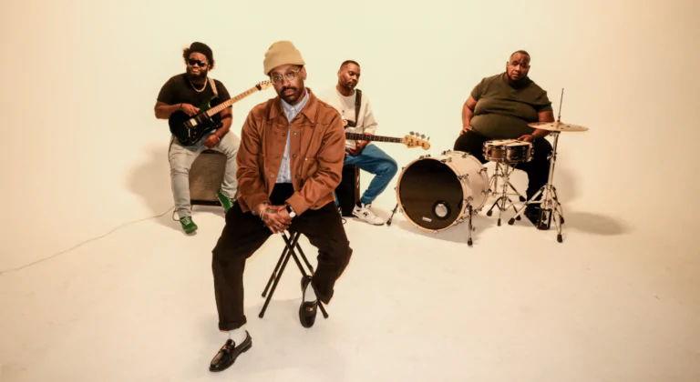 PJ Morton lanzó “Saturday Night, Sunday Morning” en 2026