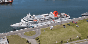 Turismo y conectividad con Islas Giorgias  del Sur  y Antartida