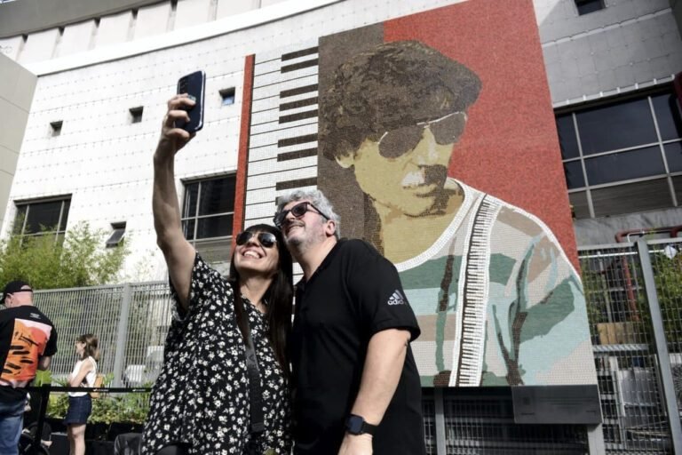Charly García cumple 75 años y la Ciudad nos  convoca para celebrarlo